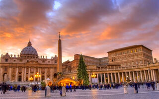 Adventní Řím - věčné město,   vánoční trhy na římských náměstích, výstavy betlémků - ilustrační fotografie