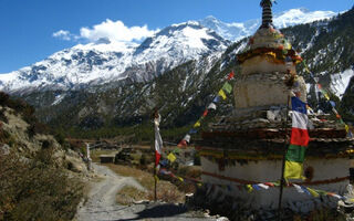Annapurna Sanctuary - Base Camp - Trekking V Nepálu, Annapurna A Daulaghiri, Letecky - ilustrační fotografie
