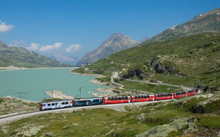 Bernina Express a Zugspitze - ilustrační fotografie