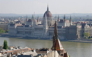 Budapešť - lodí do Ostřihomi - ilustrační fotografie