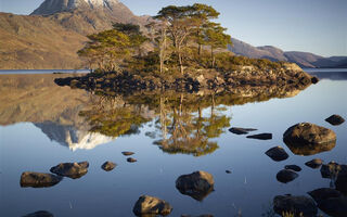 Drsná krása skotských ostrovů – Skotsko - ilustrační fotografie