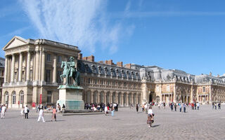 Francie - Paříž A Zámek Versailles - ilustrační fotografie