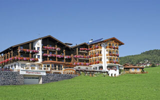 Itálie - Relax Ve Valsu, Bráně Jižního Tyrolska S Kartou - ilustrační fotografie