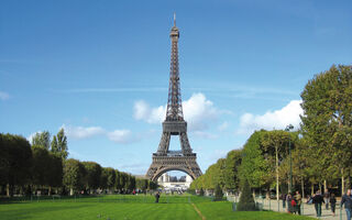 Jaro v Paříži a Versailles - ilustrační fotografie