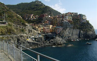 Ligurská riviéra a Cinque Terre s koupáním - ilustrační fotografie