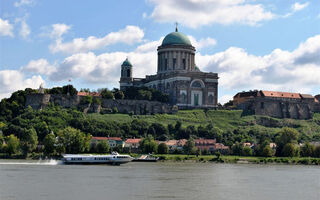 Lodí z Budapešti až do Dunajského ohybu - ilustrační fotografie