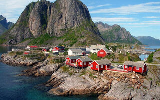Nejkrásnější Místa Norska I S Lehkou Pěší Turistikou - ilustrační fotografie