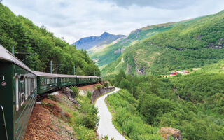 Norsko - vlakem a lodí od moře do hor - ilustrační fotografie