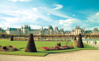 Paříž A Zámek Fontainebleau - ilustrační fotografie