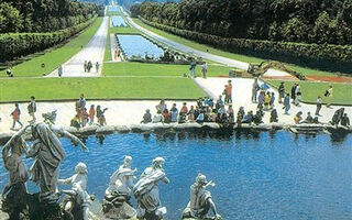 Paříž a zámek Versailles - ilustrační fotografie