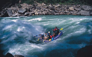 Rafting na himálajské řece Karnali - ilustrační fotografie