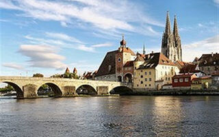 Regensburg, pivní věž a Kurfiřtské lázně - ilustrační fotografie