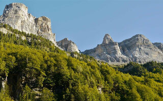 Španělsko - Národní Parky Španělských Pyrenejí, Np St. Maurici, Np Maladeta, Np Ordesa - ilustrační fotografie