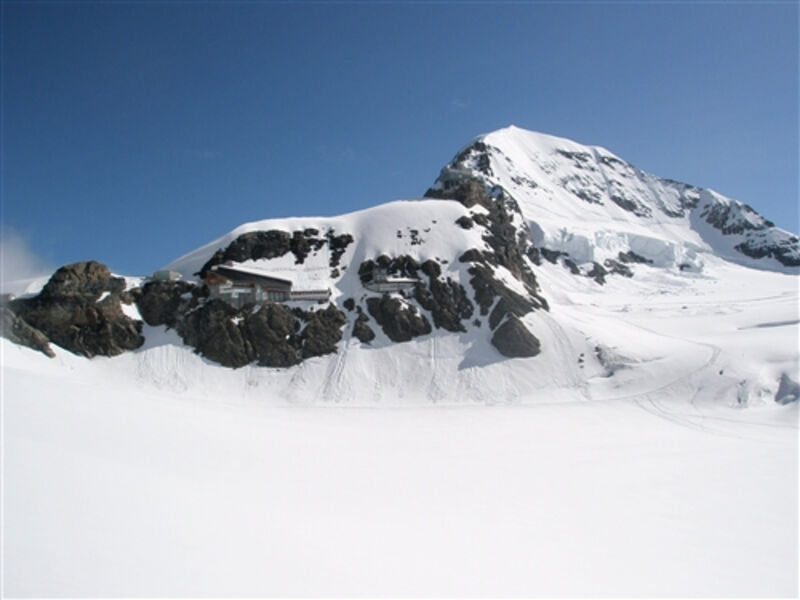 Alpská trilogie – Mönch, Fiescherhorn a Jungfrau