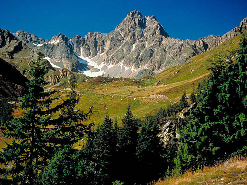 Alpy A Střediska Rakousko-Švýcarského Pomezí ***