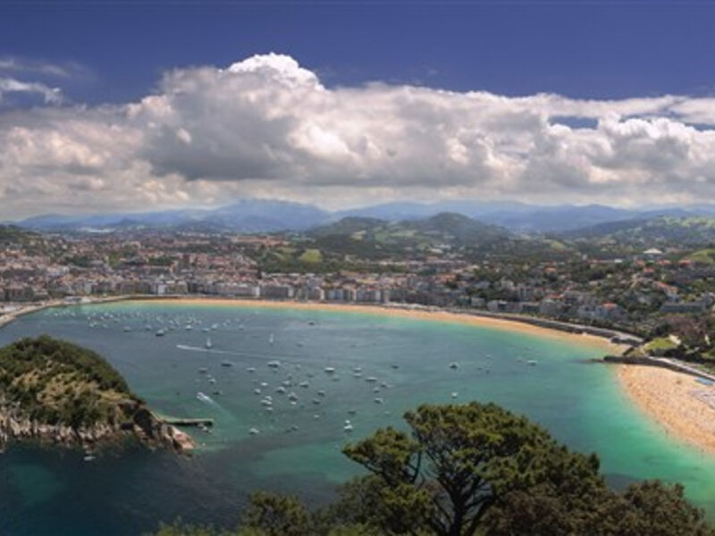 Atlantické pobřeží Francie, Pyreneje a Baskicko