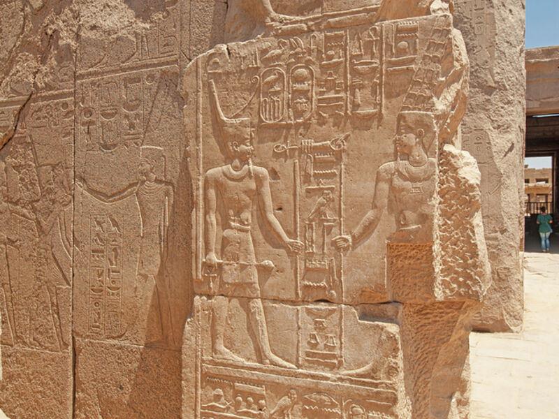 Aton - plavba faraona Achnatona a královny Nefertity s pobyt