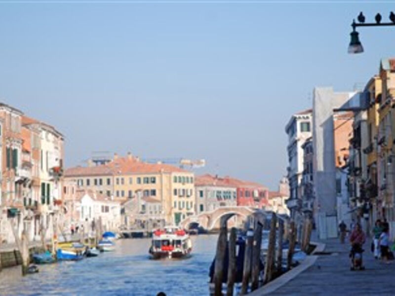 Benátky a zámek Miramare
