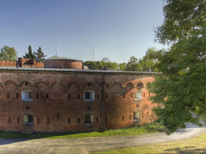 Bílý Kámen A Olomoucké Pevnosti Na Kole