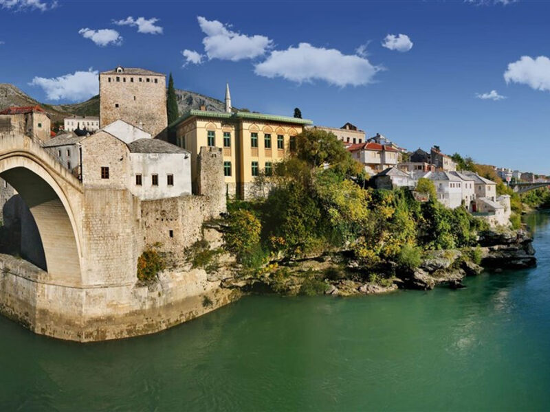 Bosna A Hercegovina - Záhady Romantických Hradů, Bogomilských Stečků A Visockých Pyramid