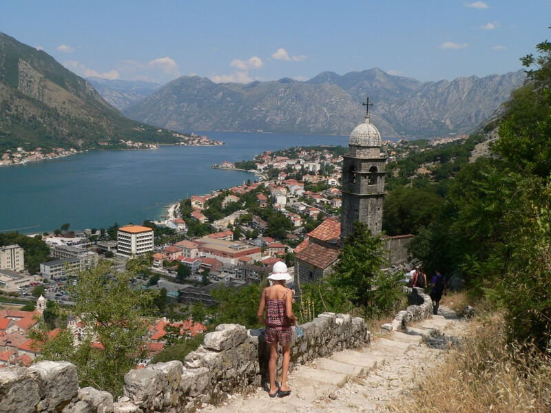 Bosnou A Hercegovinou Do Černé Hory
