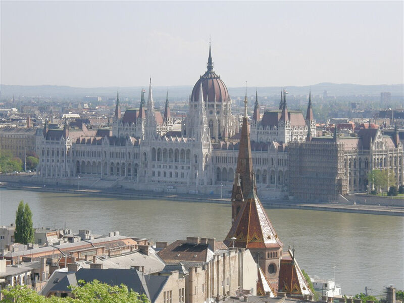 Budapešť - lodí do Ostřihomi