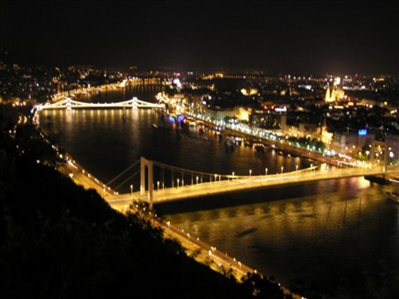 Budapest, Mosonmagyaróvár, památky a termální lázně