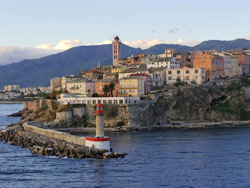 Francie - Korsika S Lehkou Turistikou