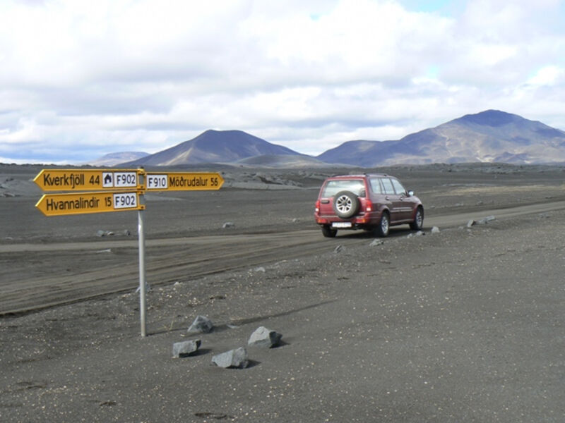 Island Cestou Necestou - Ve Voze S Průvodcem