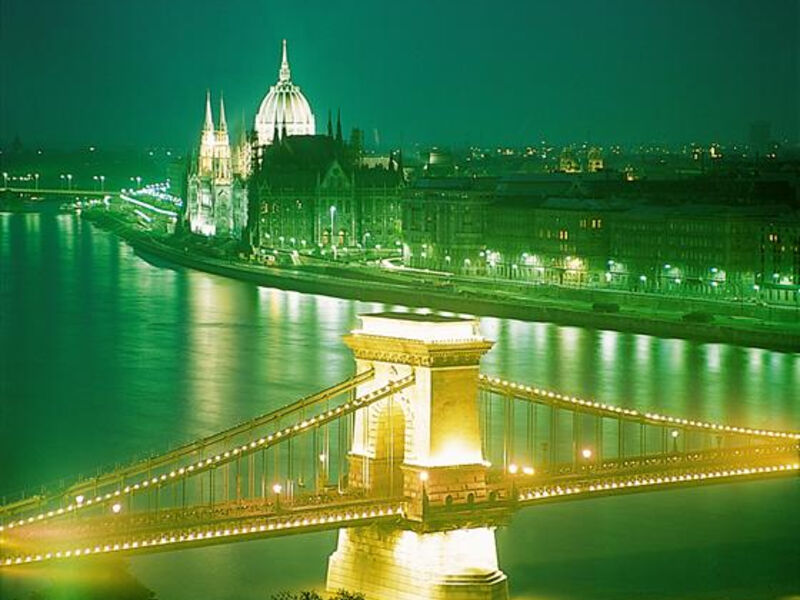 Jarní A Podzimní Budapešť