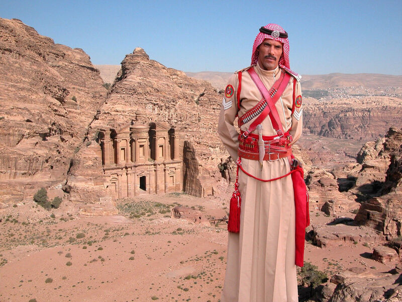 Jordánskem Ve Stopách Indiana Jonese S Odpočinkem U Rudého A Mrtvého Moře