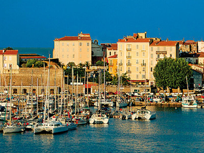 Korsika - krásy Napoleonova ostrova