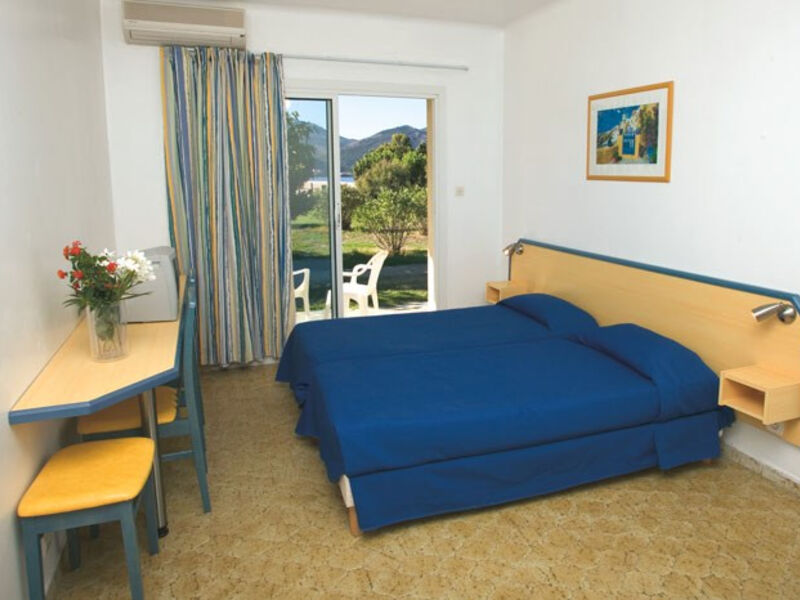 Korsika - ostrov krásy, ubytování v hotelu ***  s polopenzí