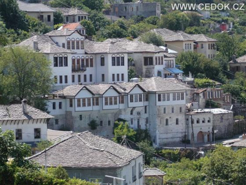 Koupáním A Poznávání V Jižní Albánii