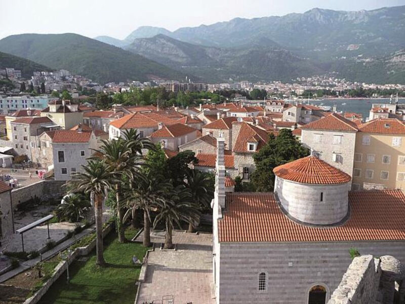 Lehká turistika v Černé Hoře s koupáním na Jadranu