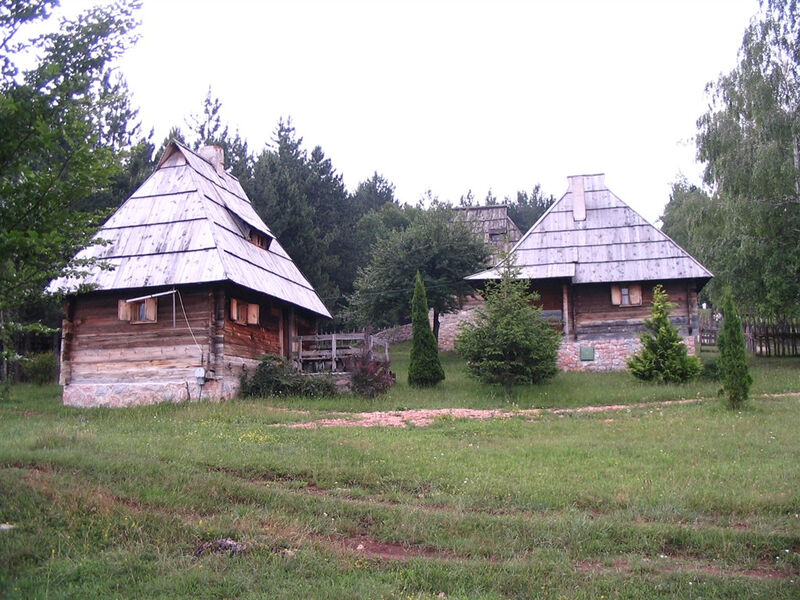 Na Kolech Zeleným Srdcem Srbska - Turistická Ubytovna