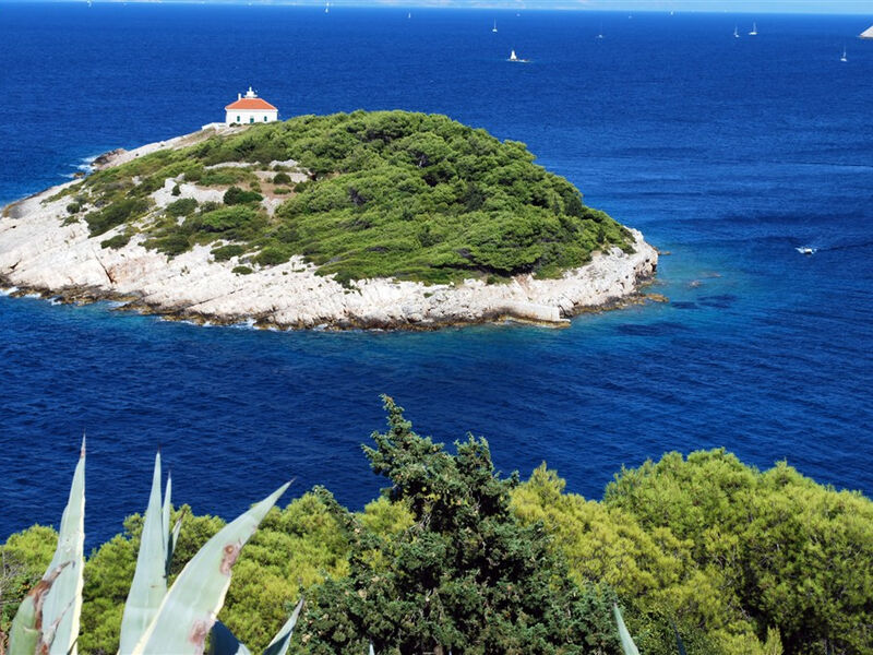 Ostrov Vis -  poklad střední Dalmácie