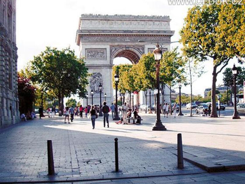 Paříž Královna Turistiky