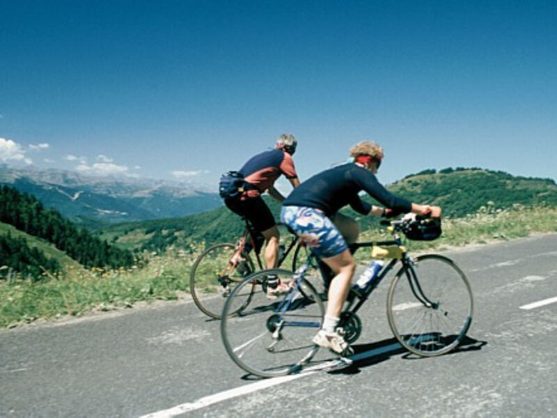 Podhůřím francouzských Pyrenejí na kole