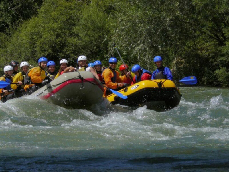 Rafting Tatranská Belá - Víkendová Akce S Raftingem Na Slovensku (Vícemístný Raft Řízený Guidem)