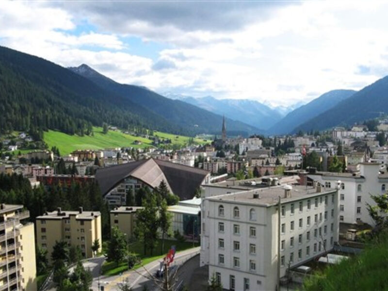 Rakousko-švýcarské pomezí Alp s kartou