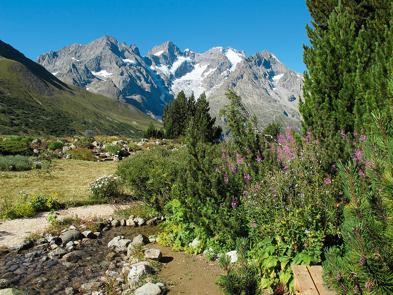 Romantické Savojské Alpy - Grenoble, Sisteron + Vláček La Mure