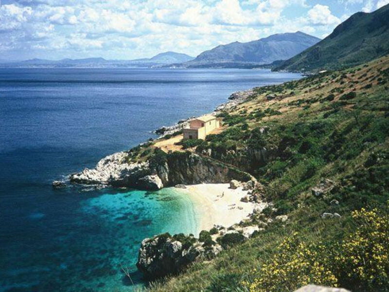 Sardinie,  Rajský Ostrov Nurágů V Tyrkysovém Moři