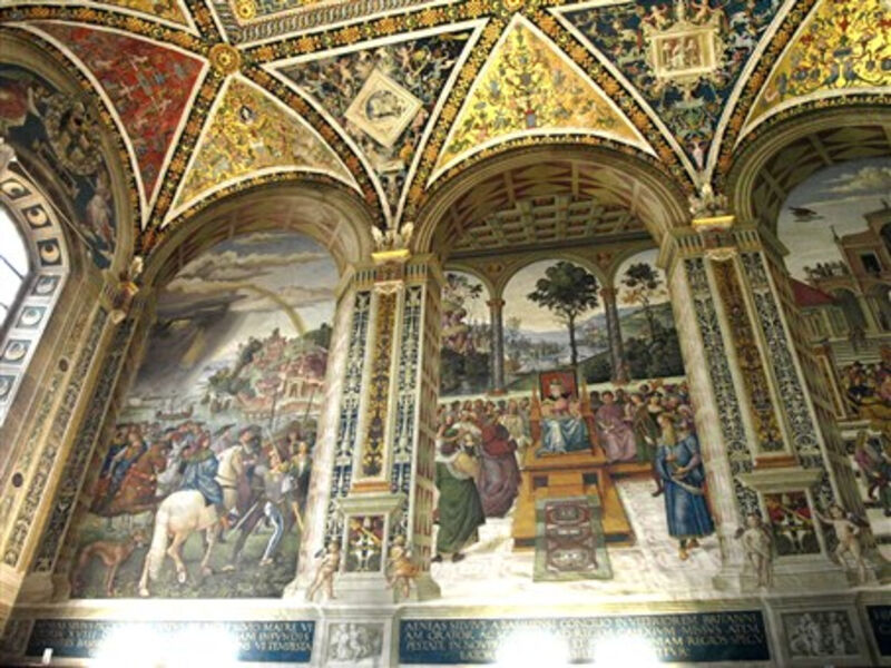 Siena, Arezzo a tradiční slavnost Palio