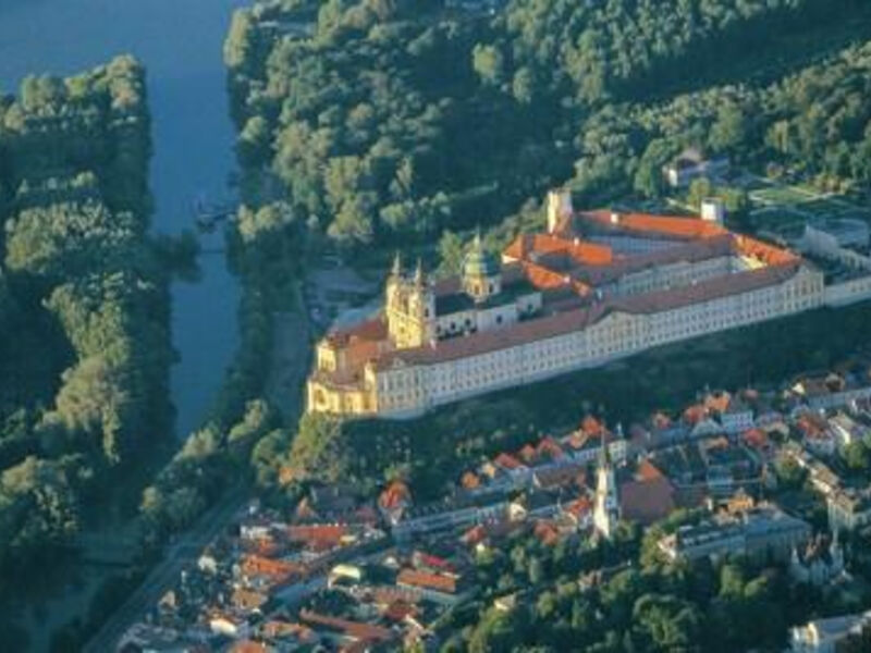 St. Pölten - Perly Dolního Rakouska S Plavbou Lodí Po Dunaji ***