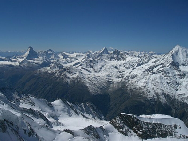 Švýcarské čtyřtisícovky – noc na střeše Alp