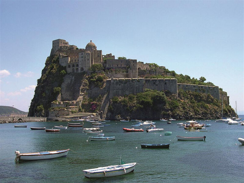 Termální ostrov Ischia s návštěvou Neapolského zálivu v ceně