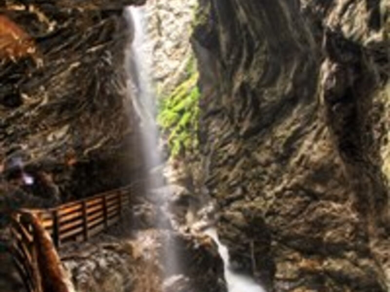 Údolím Wachau ke Krimmelským vodopádům s návštěvou Hitlerova Orlího hnízda