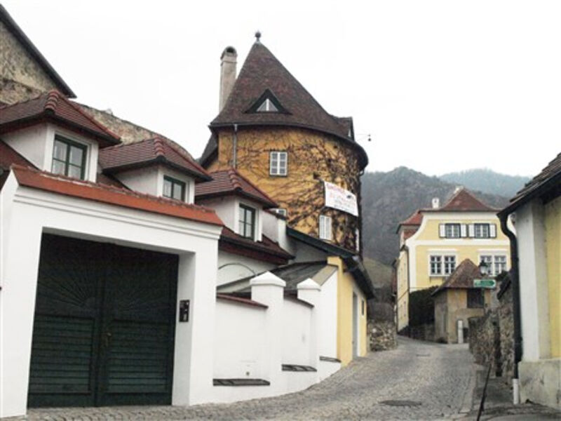 Vinařské údolí Wachau s plavbou a vinobraní v Retzu