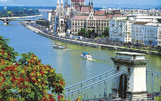 Dunajský klenot, Budapešť - ilustrační fotografie